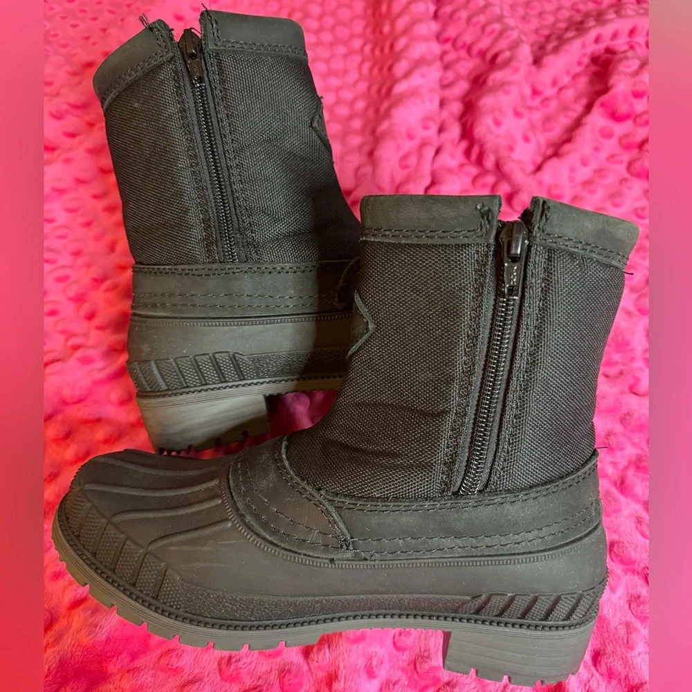 NWOT Kamik Avelle Boot